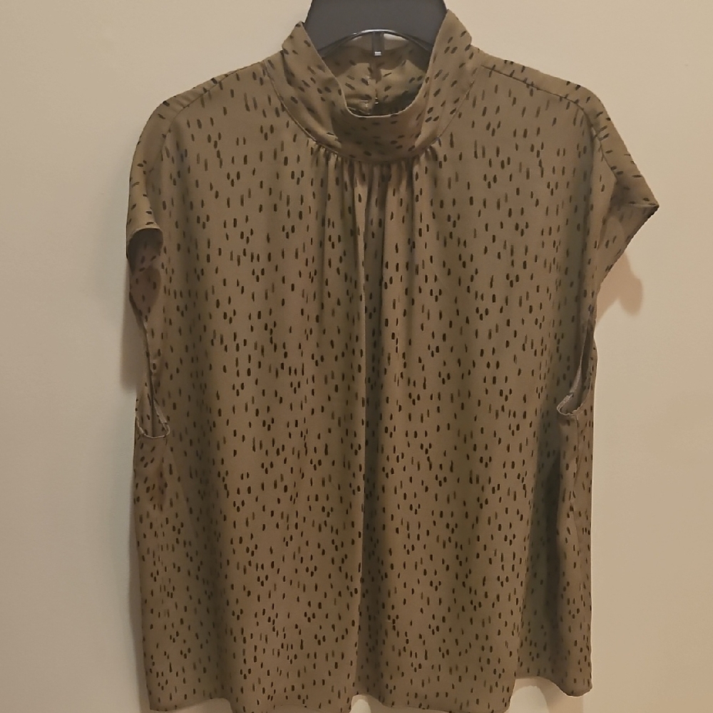 Worthington 0X Olive Green Print Sleeveless Blouse